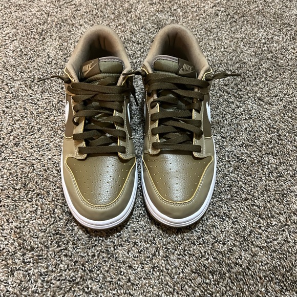 Nike dunks - Picture 2 of 2